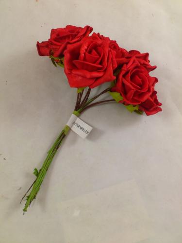 Rose en mousse 6 cm rouge (6x7 p.)